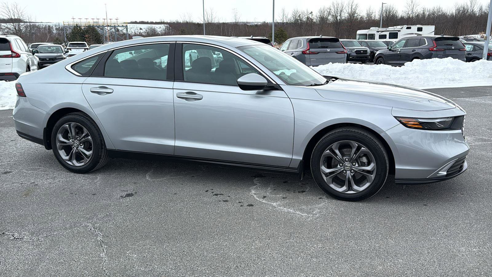 Used 2023 Honda Accord EX image 3