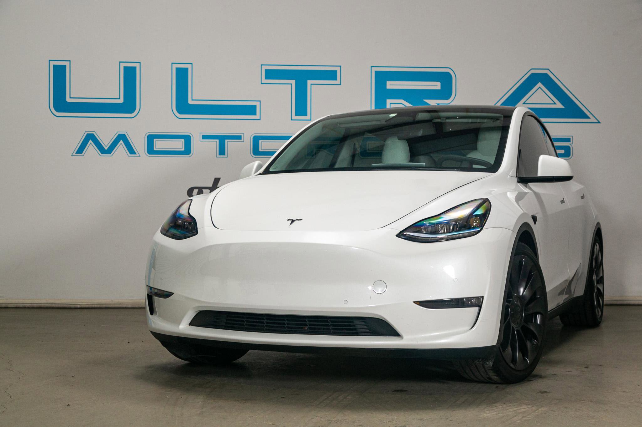 Used 2021 Tesla Model Y Performance image 3