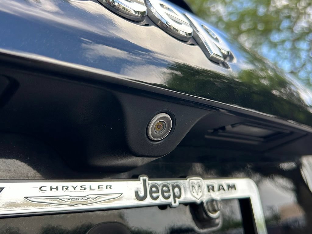 Certified 2020 Jeep Compass Latitude FWD image 33