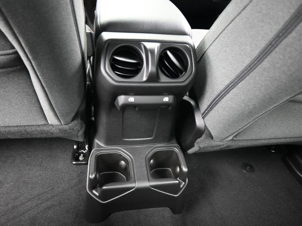 Used 2025 Jeep Gladiator Sport image 31