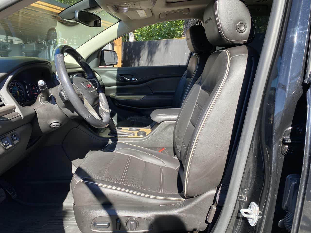Used 2019 GMC Acadia Denali w/ Technology Package AWD/4WD image 14