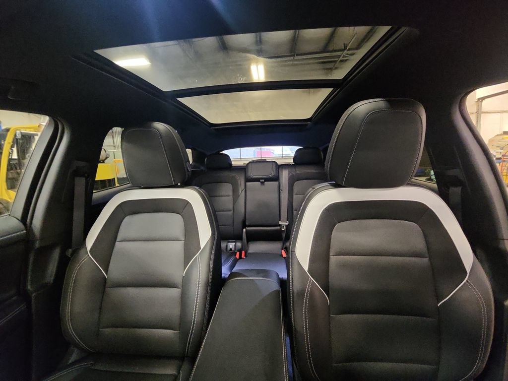 Used 2024 Chevrolet Blazer EV LT AWD/4WD image 34