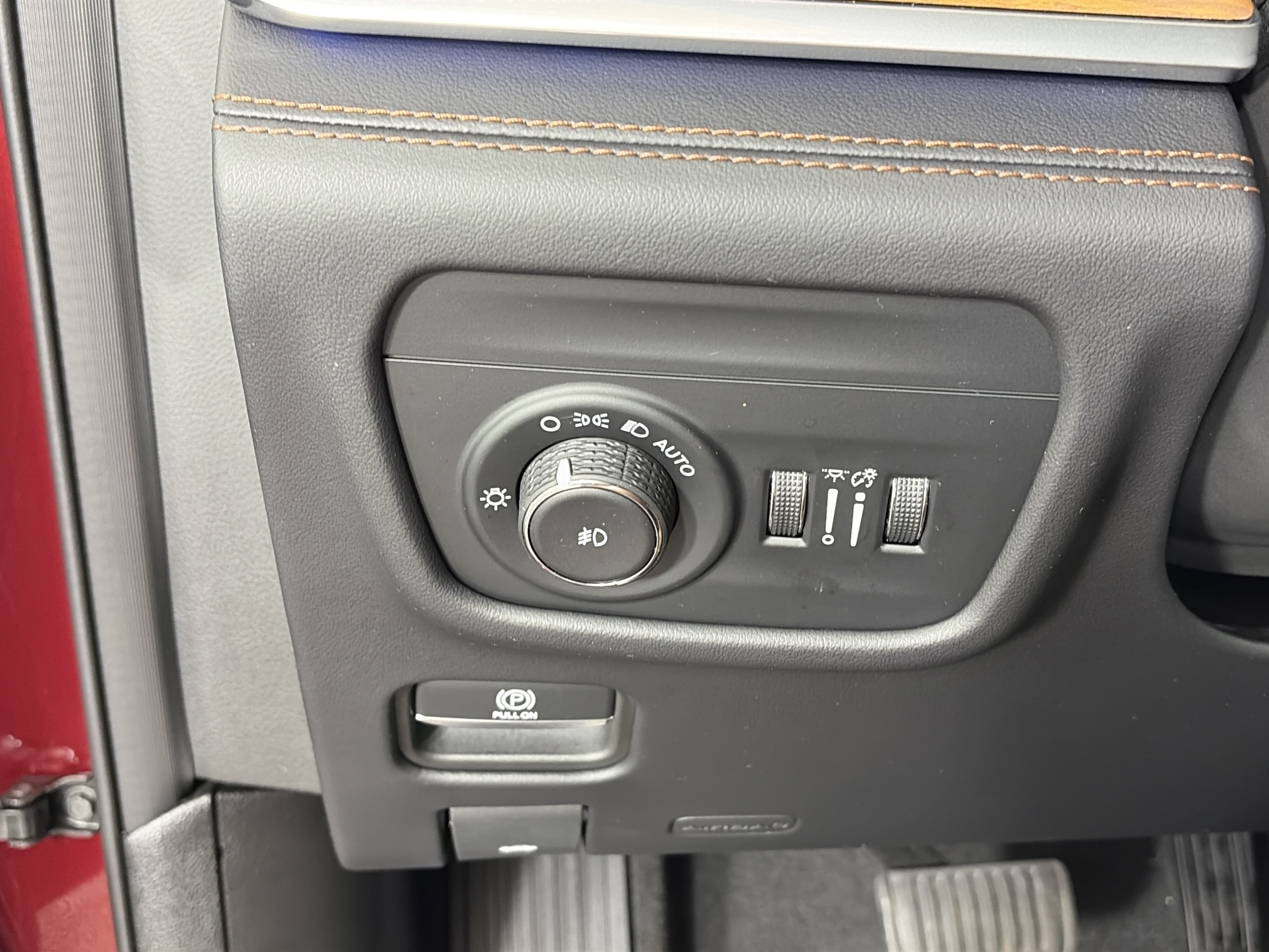 Used 2022 Jeep Grand Cherokee L Summit AWD/4WD image 34