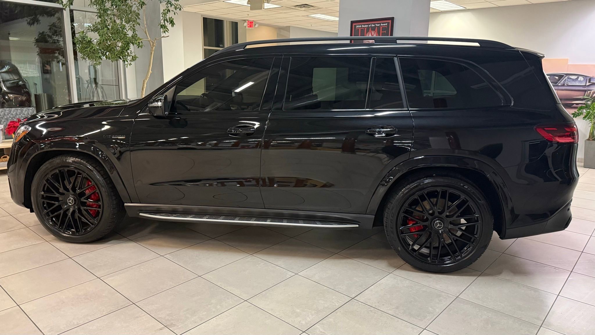 Used 2024 Mercedes-Benz GLS 63 AMG 4MATIC image 6