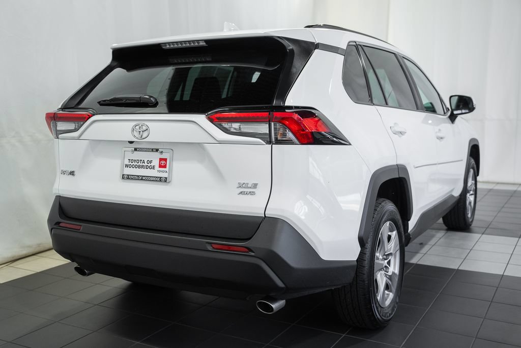 Used 2025 Toyota RAV4 XLE w/ Convenience Package AWD/4WD image 4