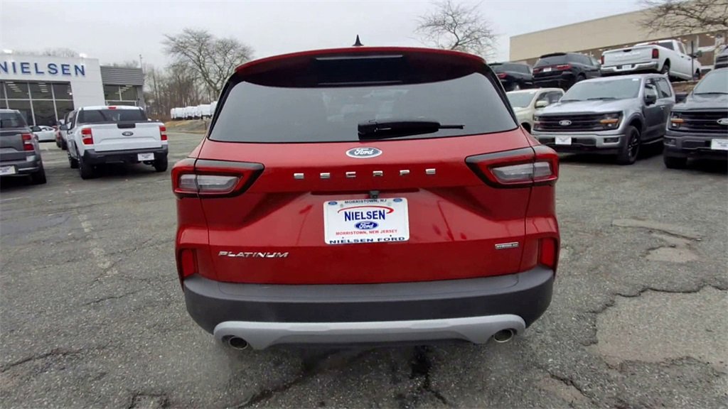 Used 2023 Ford Escape Platinum w/ Premium Technology Package image 7