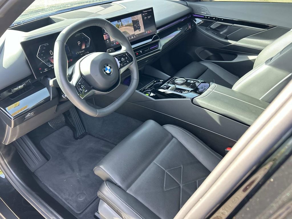 Used 2024 BMW 530i w/ Premium Package RWD image 14