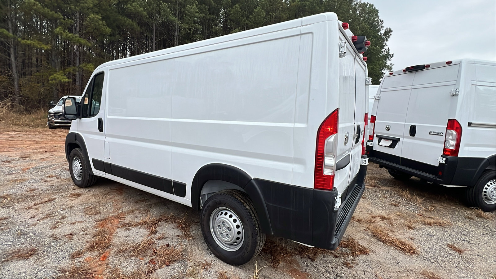 Used 2025 RAM ProMaster 2500 w/ Premium Convenience Group image 10