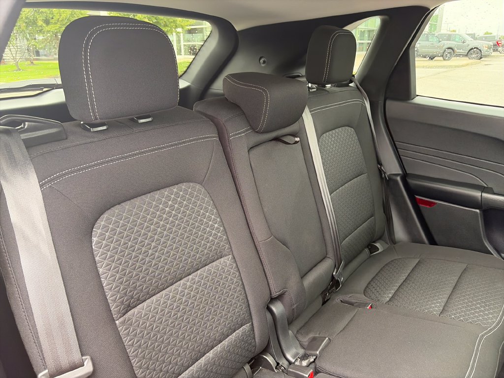 Used 2024 Ford Escape Active w/ Tech Pack #1 AWD/4WD image 33