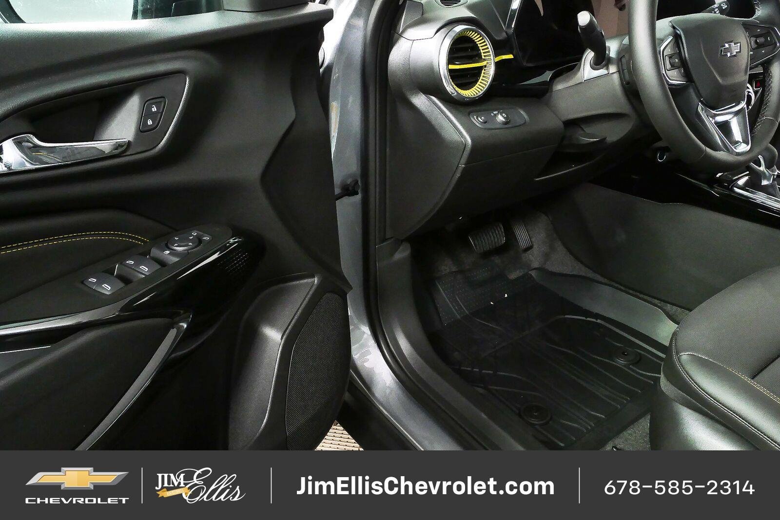 New 2026 Chevrolet Trax ACTIV w/ Sunroof Package FWD image 7