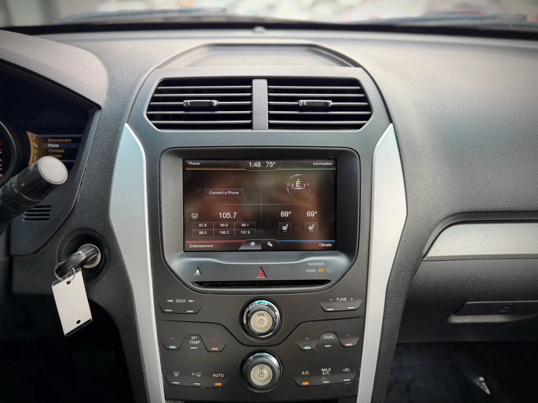 Used 2012 Ford Explorer XLT FWD image 16