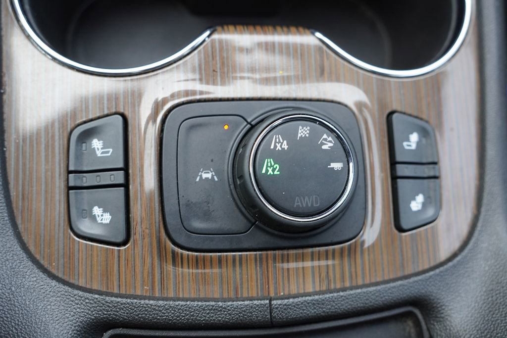 Certified 2023 GMC Acadia SLE image 33