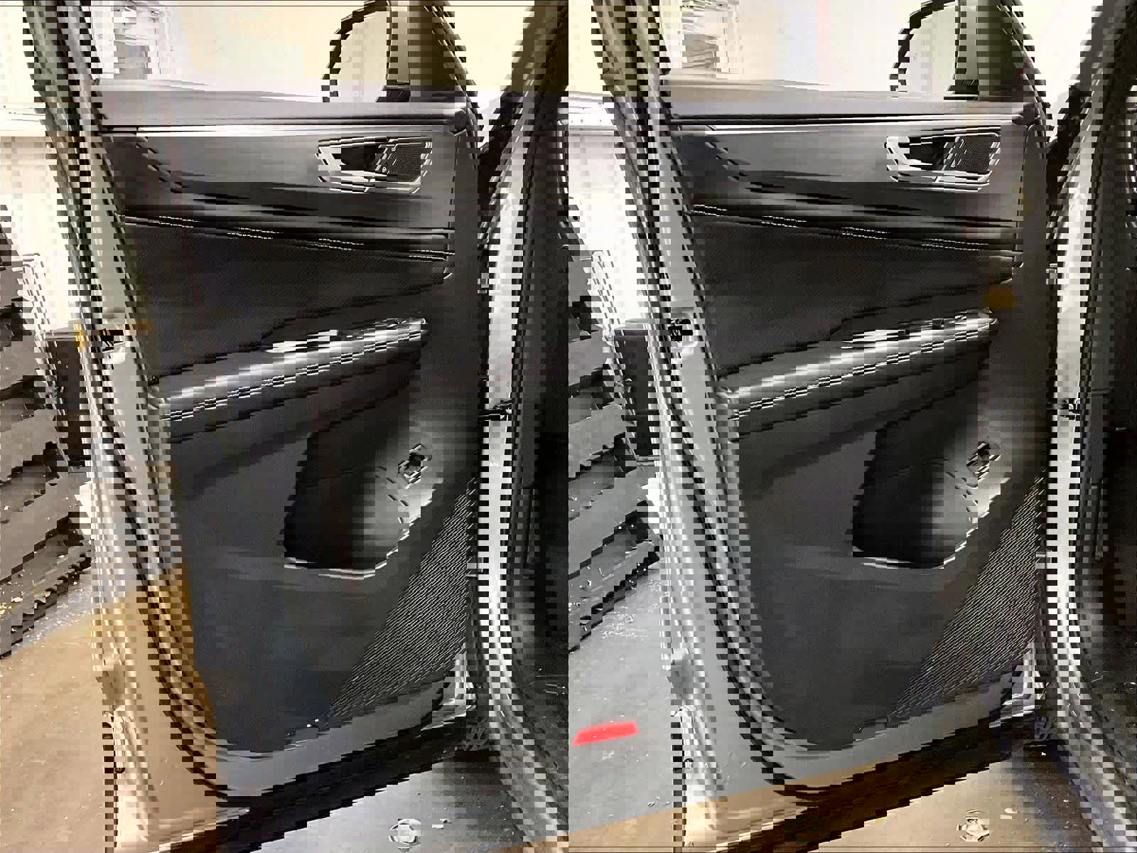 Used 2024 Volkswagen Atlas Cross Sport SE w/ Panoramic Sunroof Package image 26