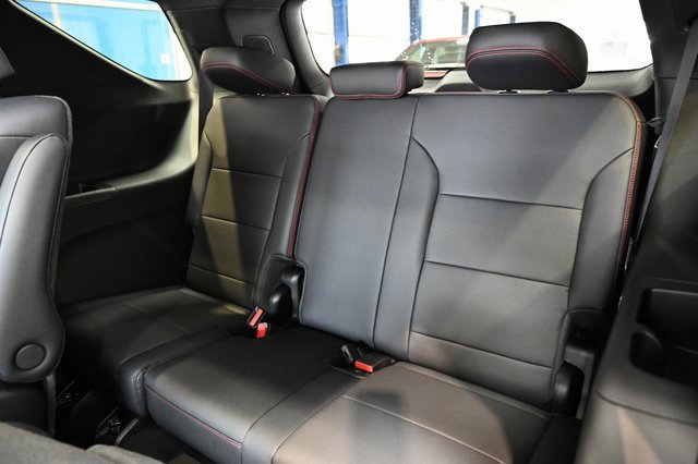 New 2026 Chevrolet Traverse RS w/ LPO, Floor Liner Package image 12