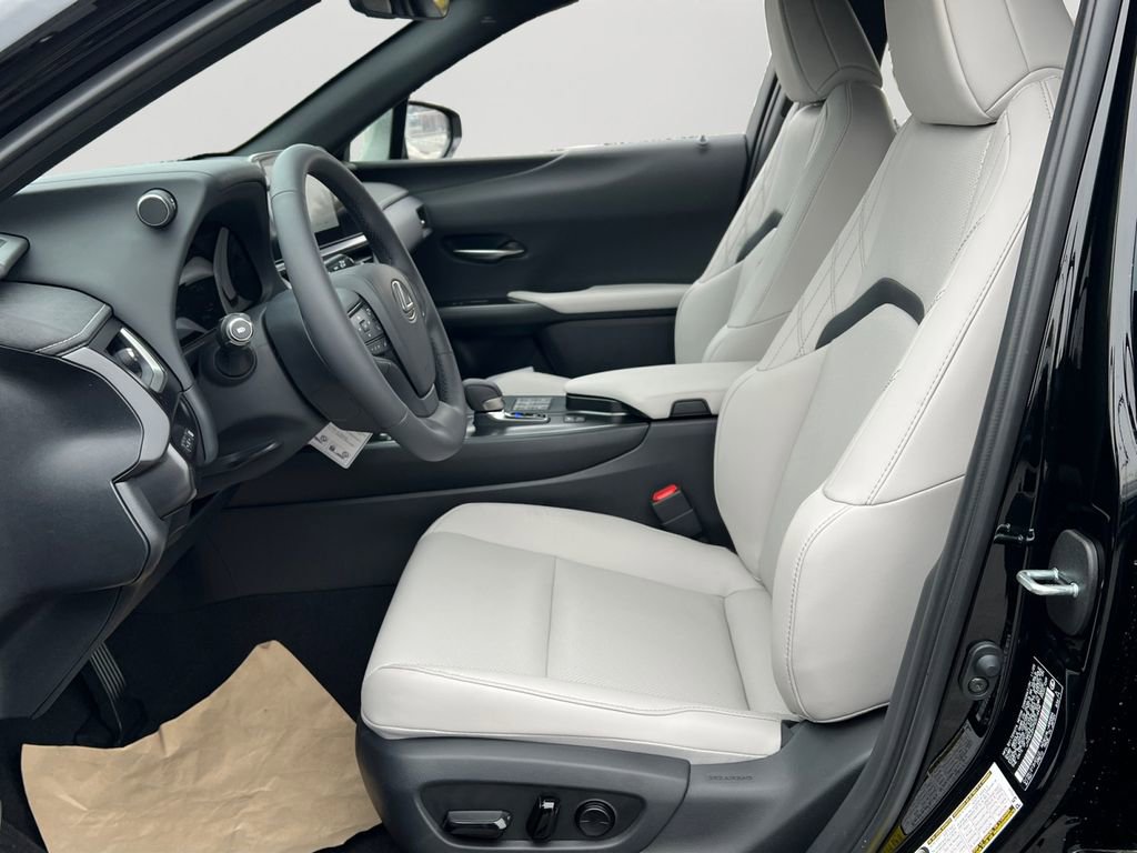 New 2025 Lexus UX 300h AWD image 12