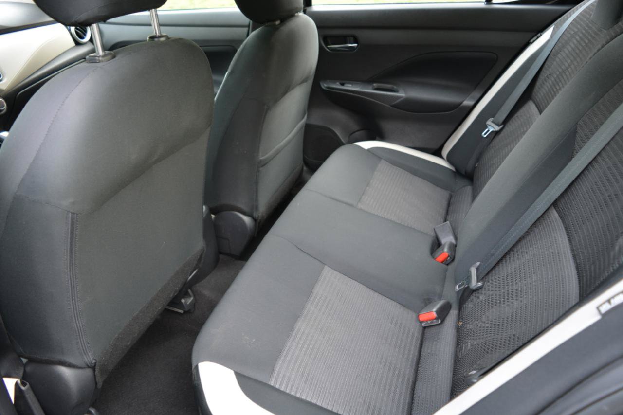 Used 2021 Nissan Versa SV FWD image 14