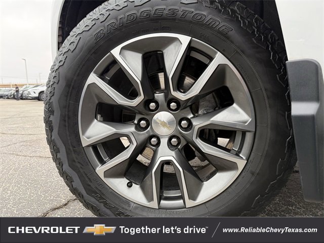 Certified 2023 Chevrolet Silverado 1500 LT w/ Convenience Package II image 10