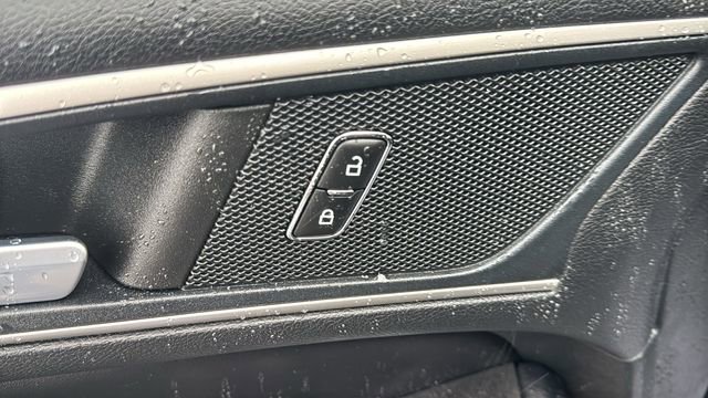 Certified 2023 Ford Edge ST-Line image 10