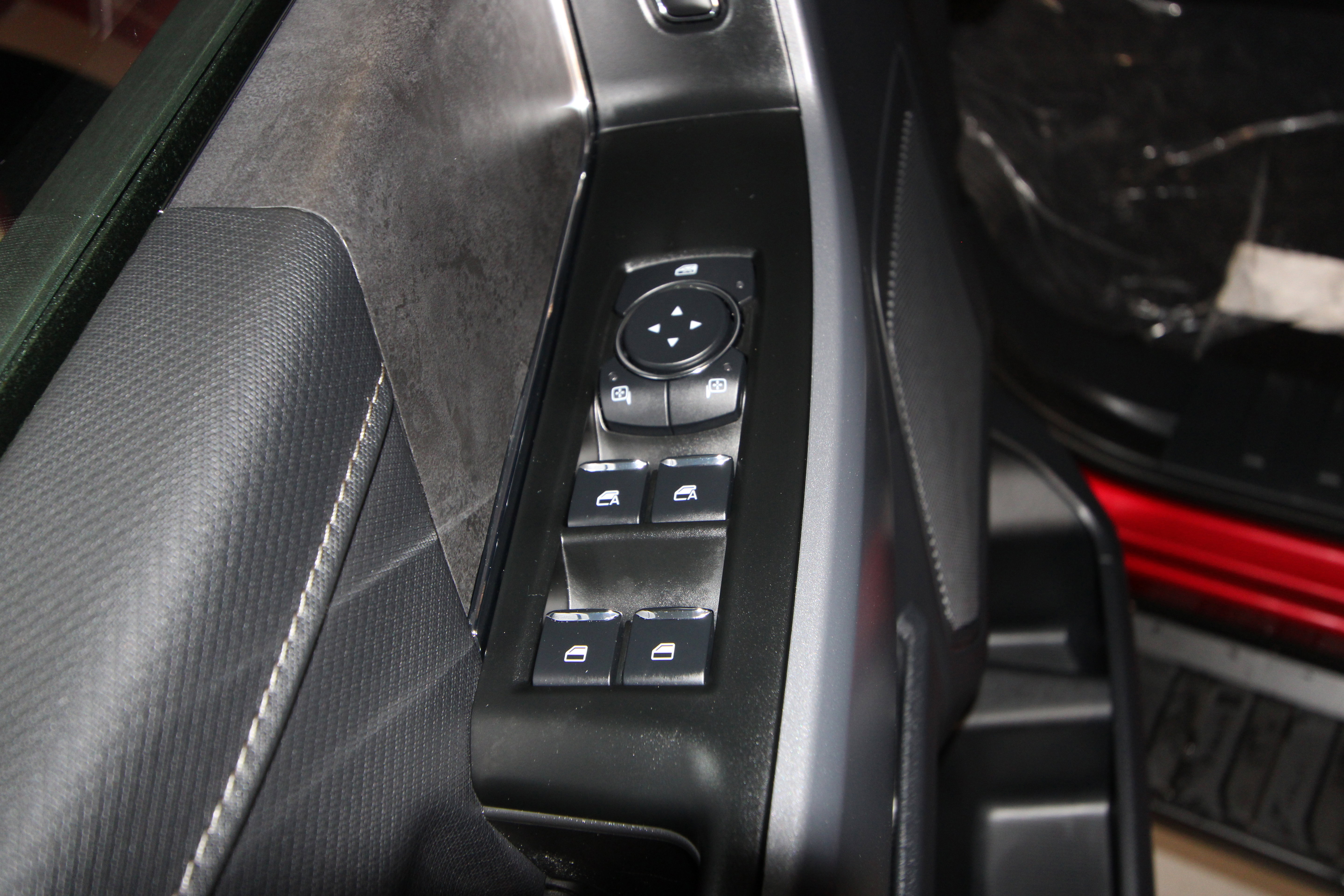 New 2025 Ford F150 XLT w/ Equipment Group 302A MID image 5