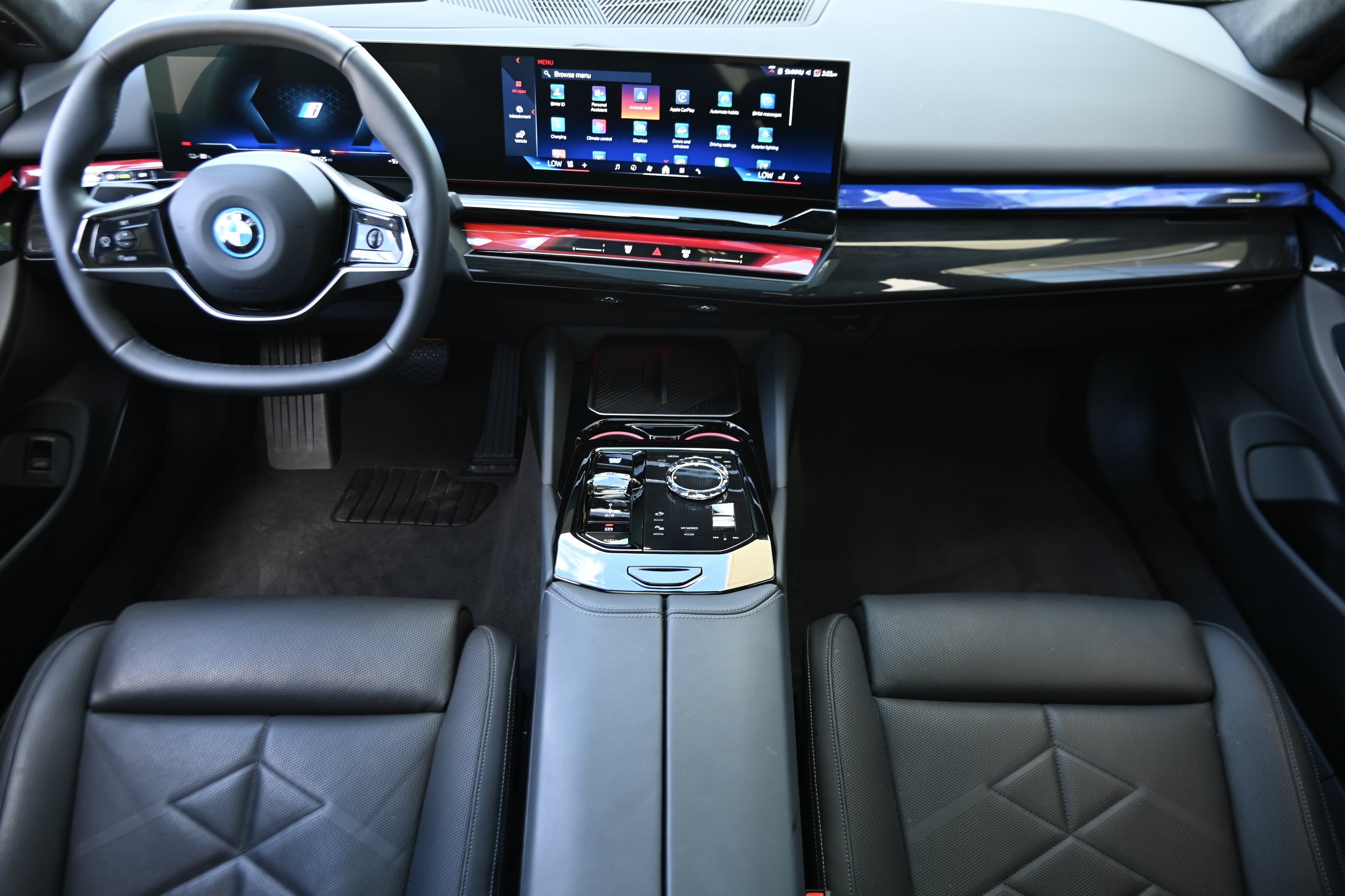 Used 2026 BMW i5 eDrive40 w/ Executive Package AWD/4WD image 15