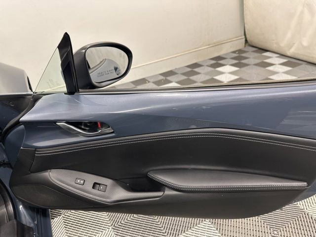 Used 2021 MAZDA MX-5 Miata RF Grand Touring image 32