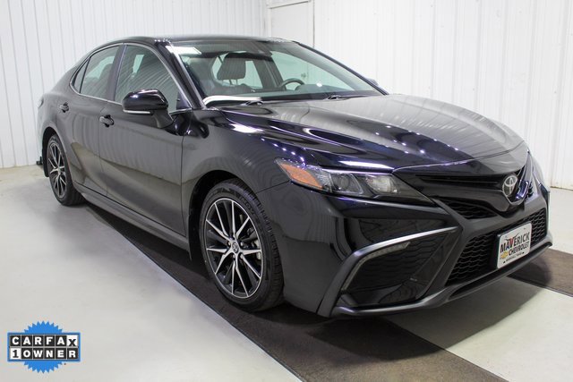 Used 2022 Toyota Camry SE