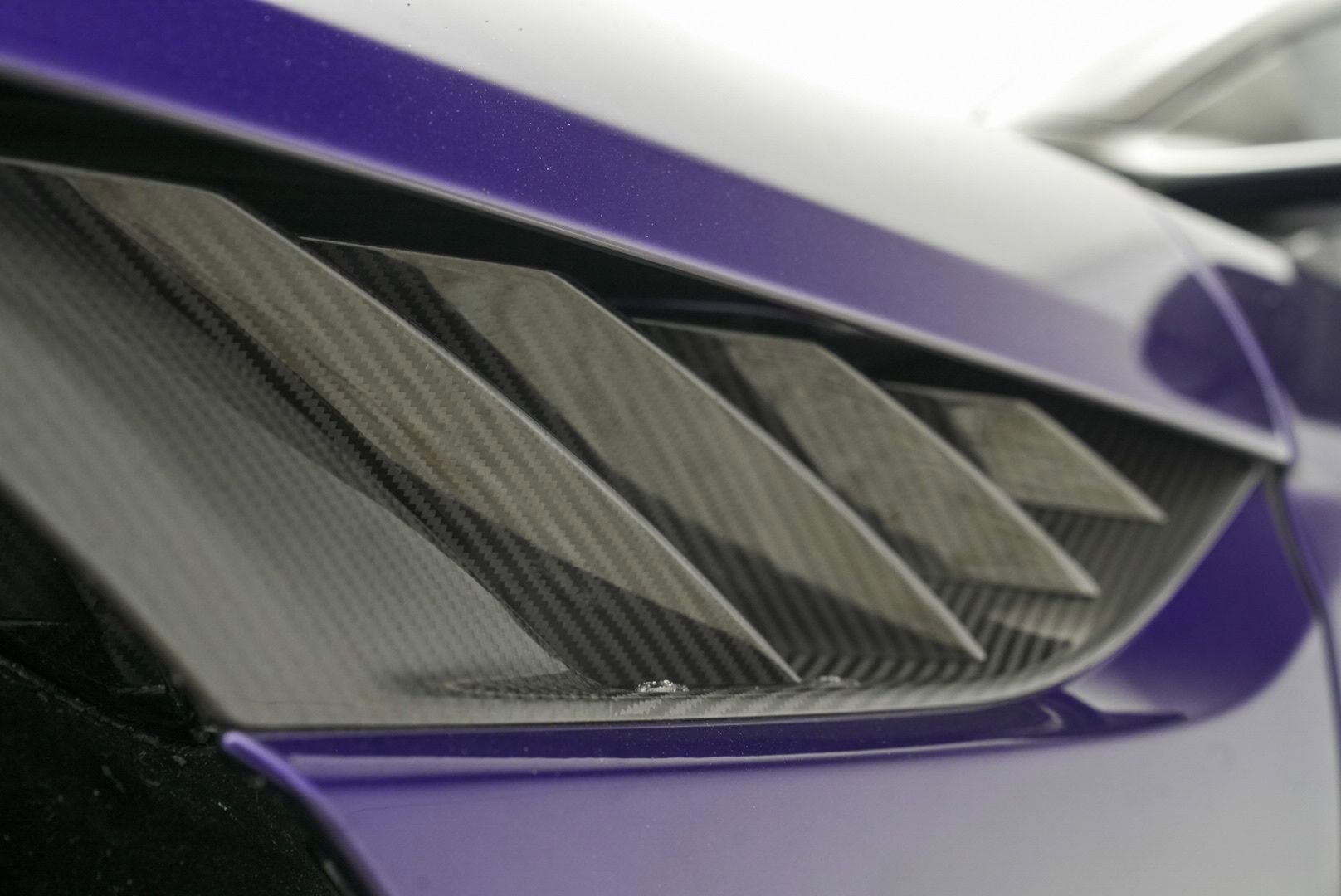 Used 2023 Aston Martin DBS Coupe image 41