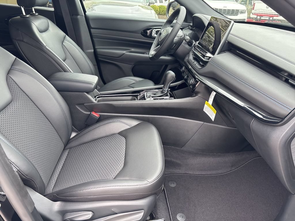 New 2026 Jeep Compass Latitude AWD/4WD image 50
