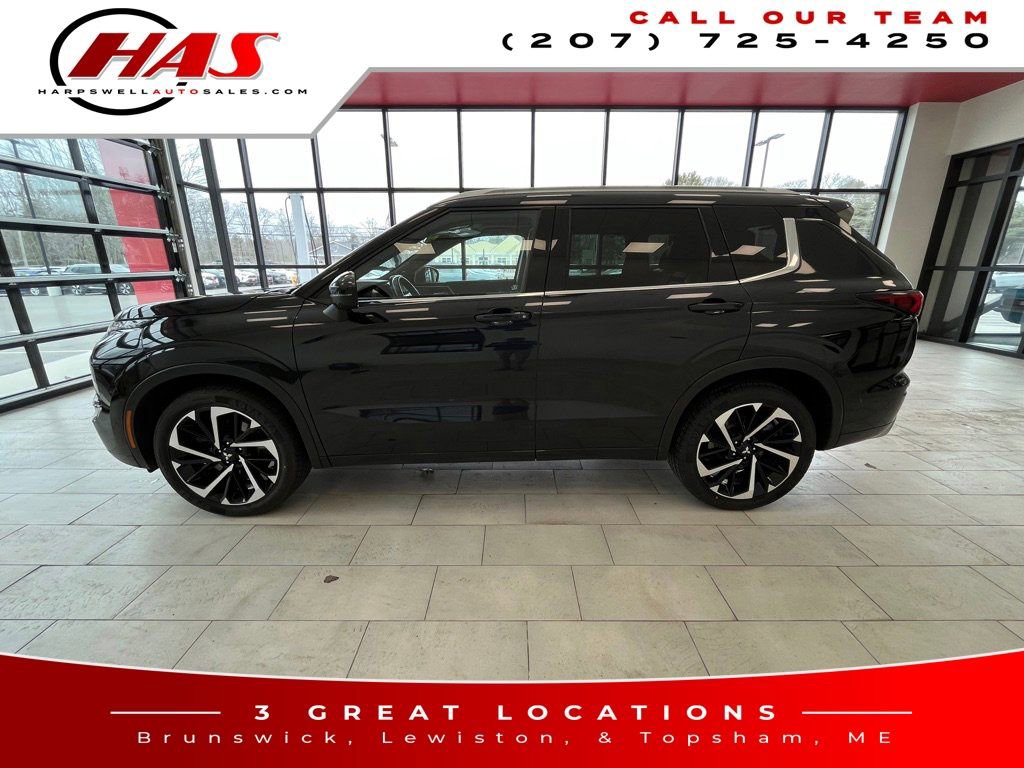 Used 2022 Mitsubishi Outlander SEL AWD/4WD image 2