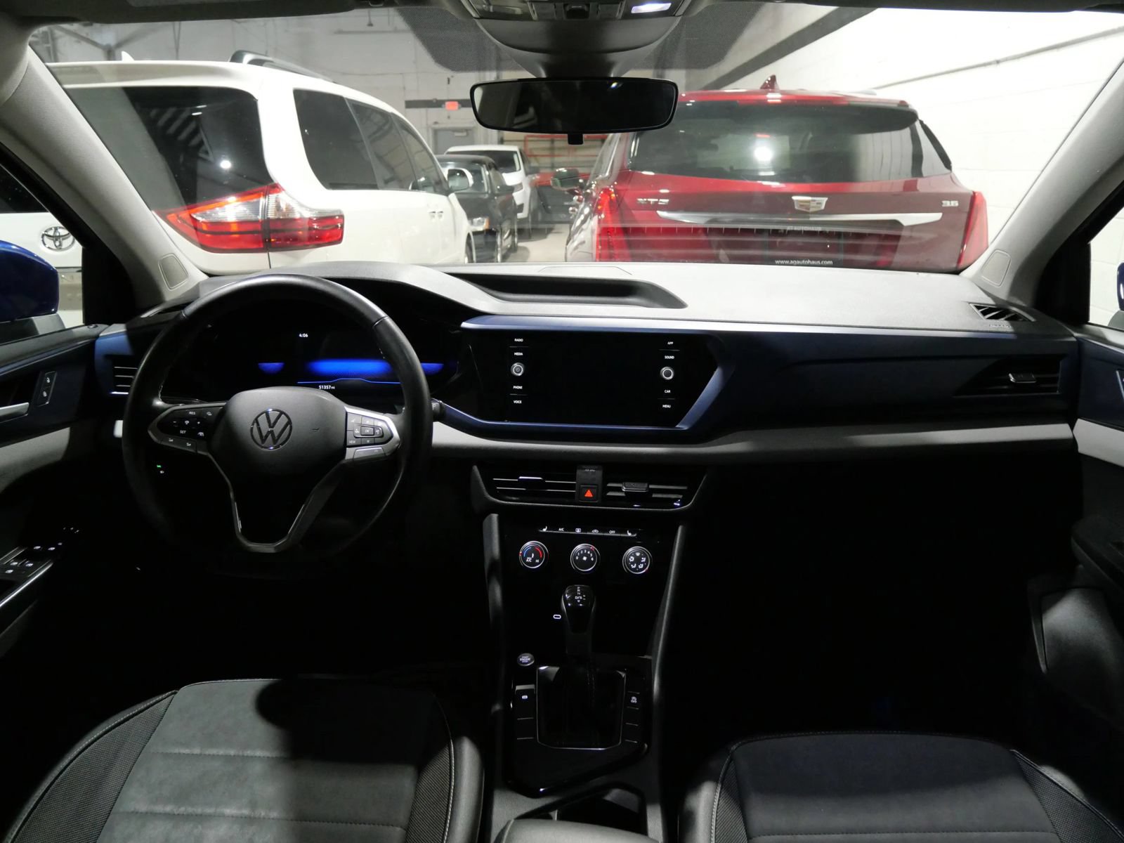Used 2023 Volkswagen Taos SE FWD image 9