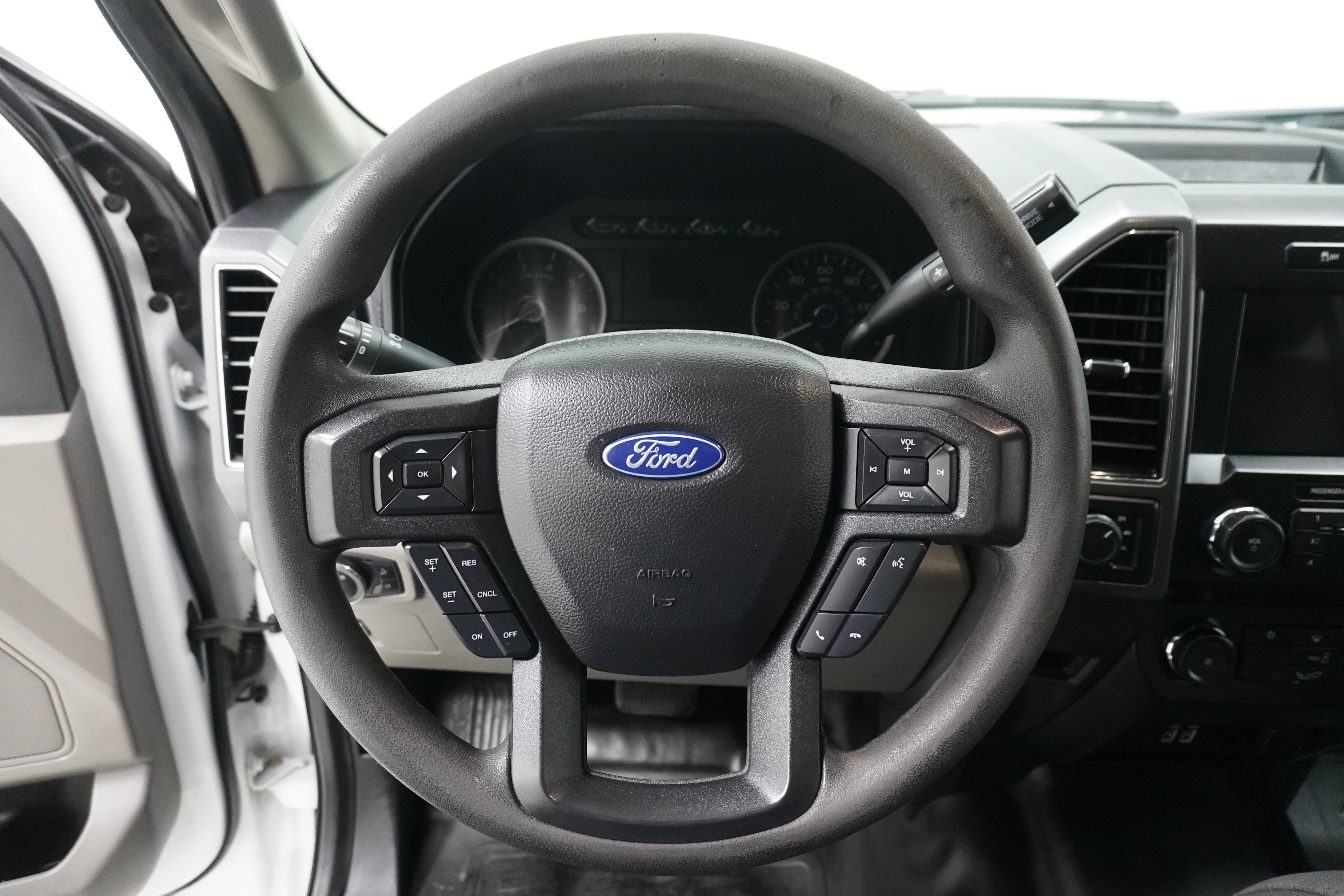 Used 2019 Ford F150 XLT AWD/4WD image 14