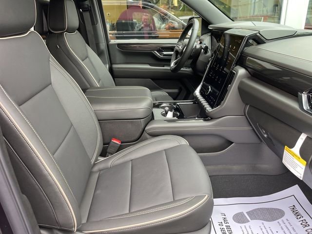 New 2026 GMC Yukon Elevation AWD/4WD image 7