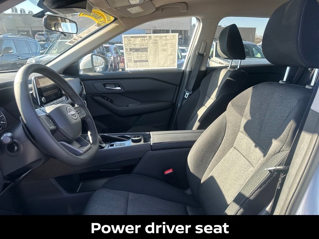 New 2026 Nissan Rogue SV AWD/4WD image 17