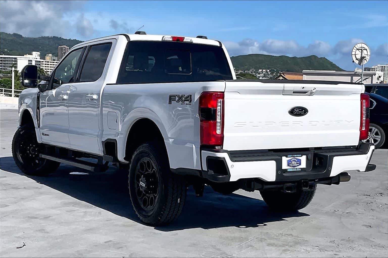 Used 2026 Ford F250 XLT w/ XLT Premium Package AWD/4WD image 4