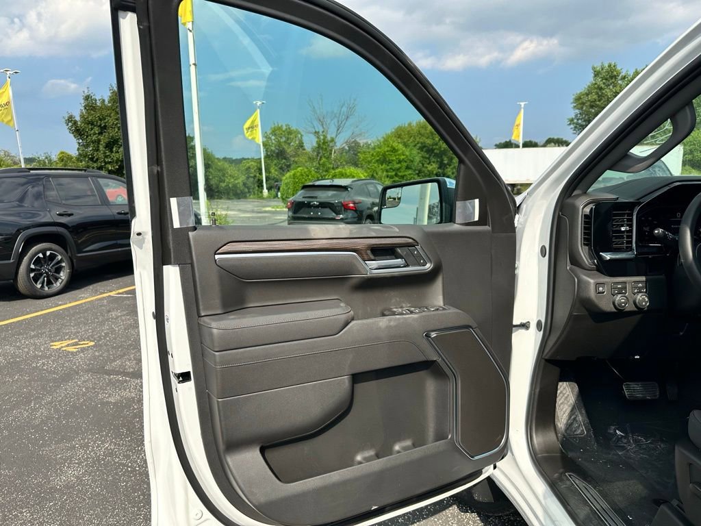 New 2026 Chevrolet Silverado 1500 LT image 21