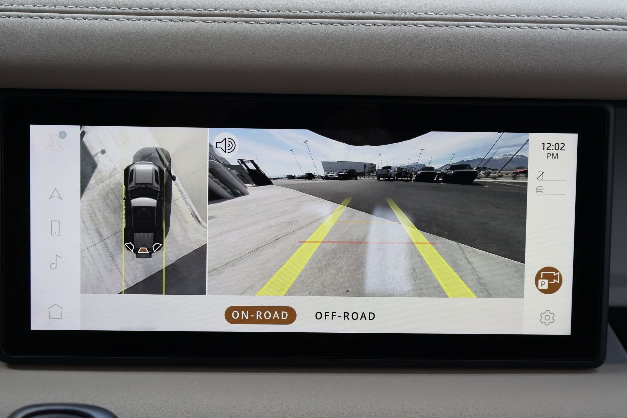 Certified 2023 Land Rover Defender 110 X-Dynamic SE image 20