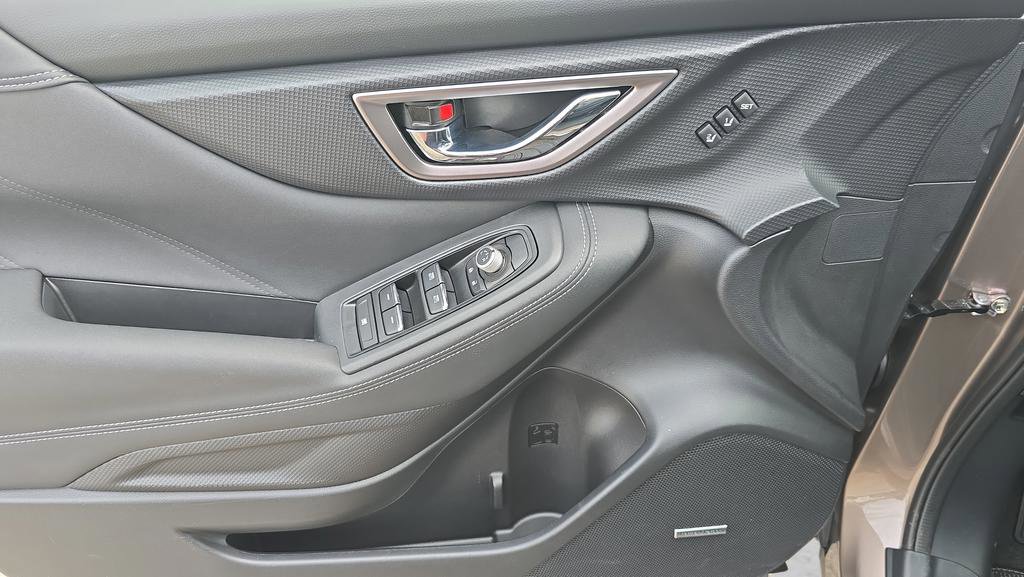Used 2023 Subaru Forester Touring image 16