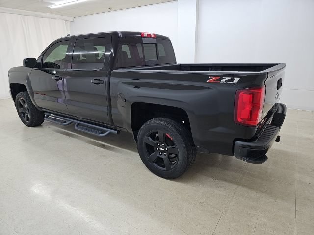 Used 2018 Chevrolet Silverado 1500 LTZ Z71 w/ Redline Edition AWD/4WD image 17