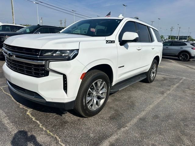 Used 2021 Chevrolet Tahoe LT w/ Luxury Package AWD/4WD image 5