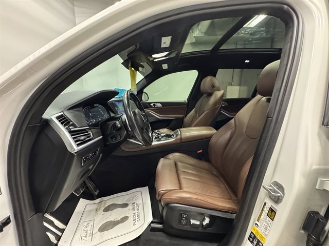 Used 2020 BMW X7 xDrive40i w/ M Sport Package image 25