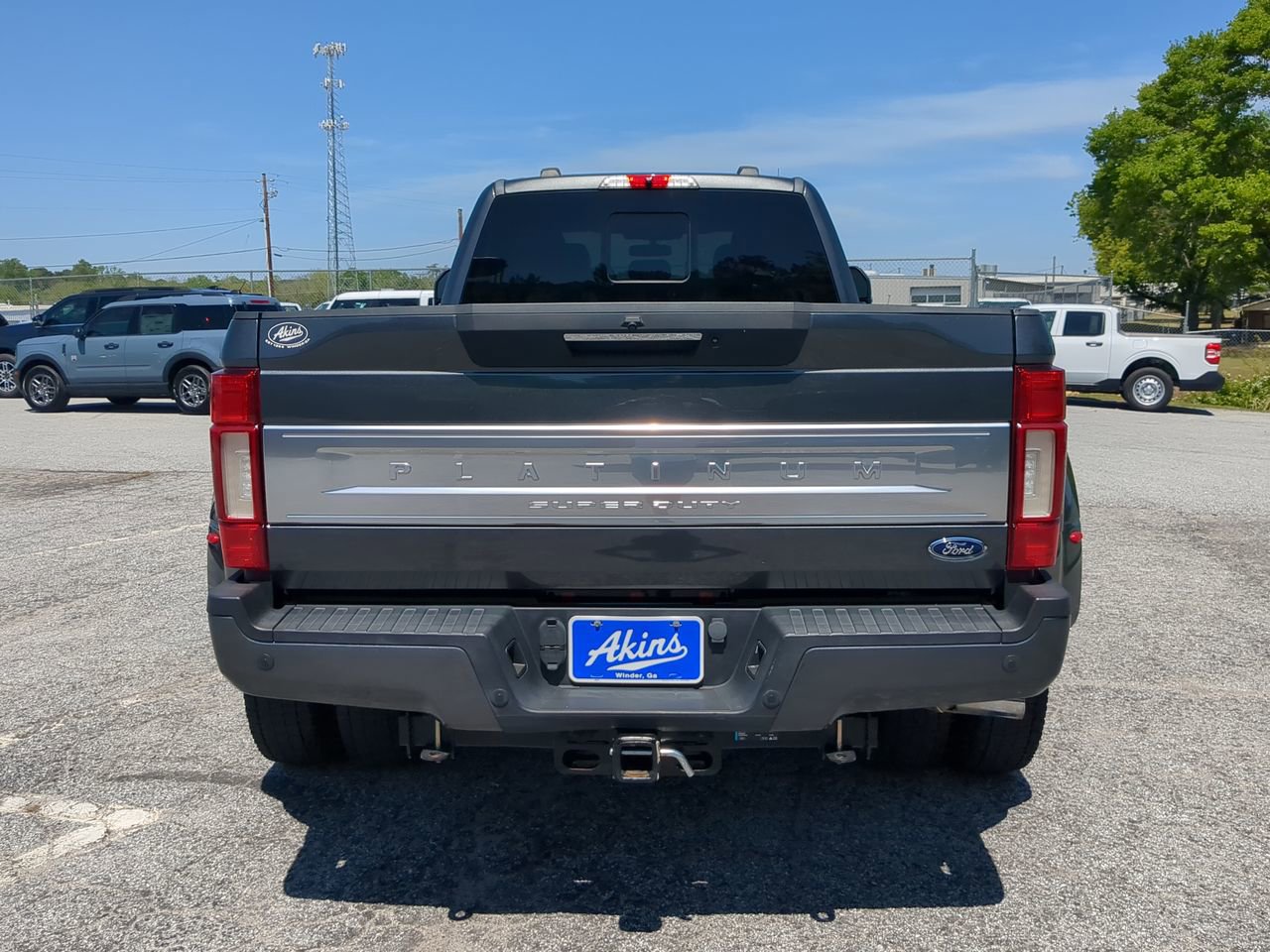 Certified 2020 Ford F450 Platinum w/ FX4 Off-Road Package image 4