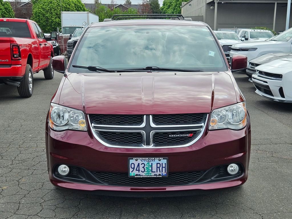 Used 2018 Dodge Grand Caravan SXT FWD image 2