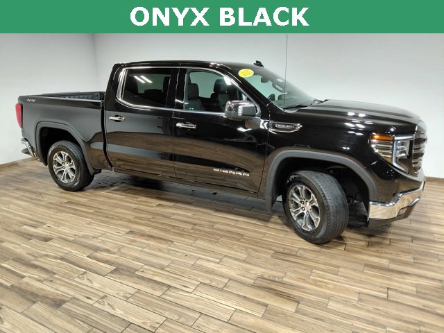 Certified 2025 GMC Sierra 1500 SLT image 9