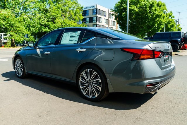 New 2025 Nissan Altima 2.5 SL image 4