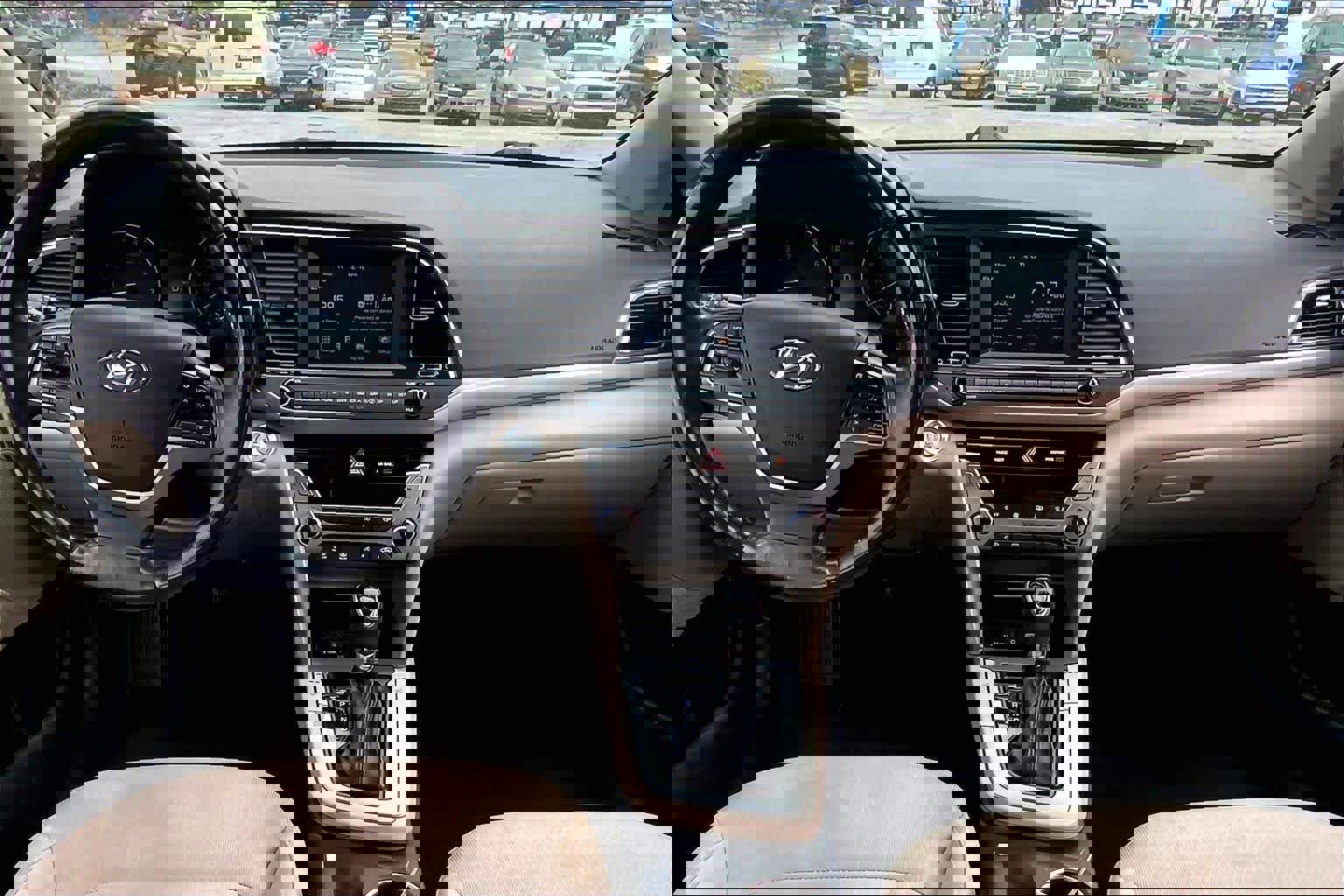 Used 2017 Hyundai Elantra Value Edition w/ Cargo Package image 16