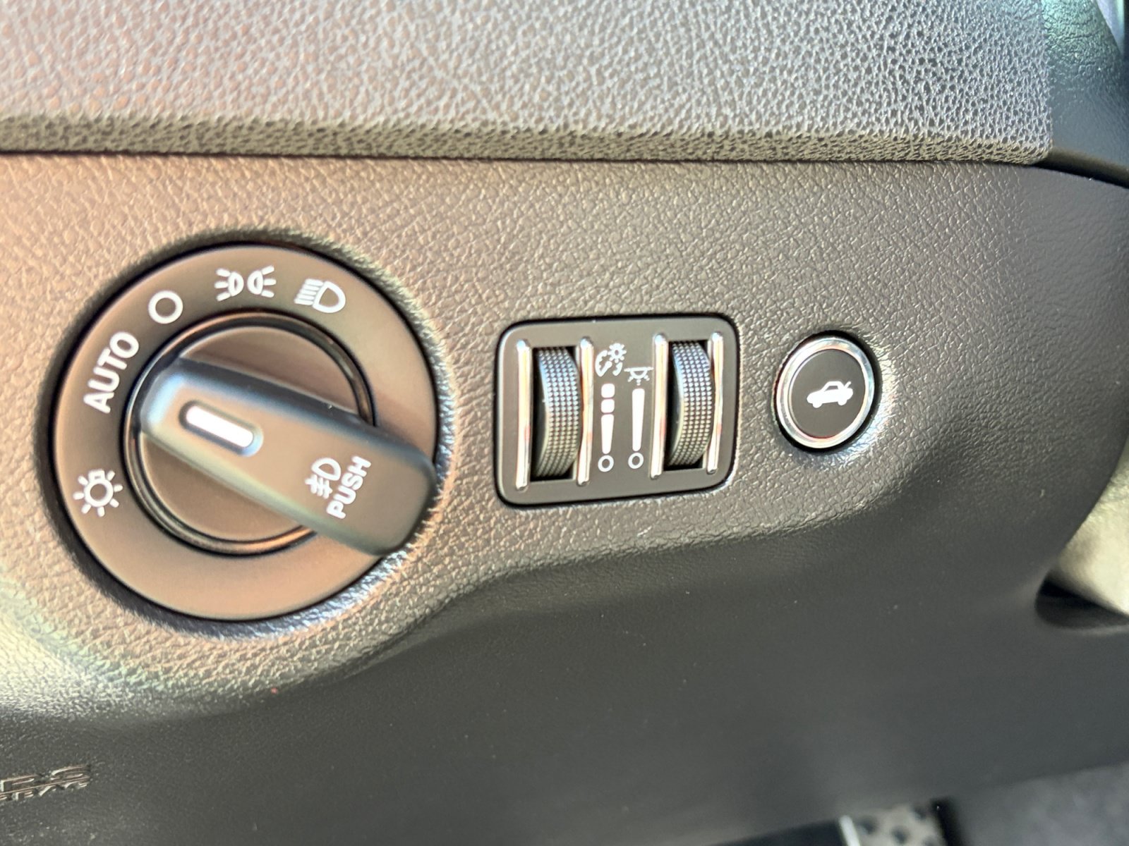 Used 2013 Dodge Charger SRT8 w/ 392 Edition Group RWD image 17
