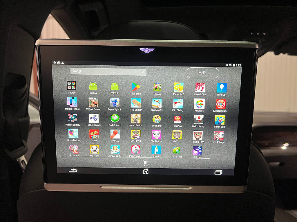 Used 2019 Bentley Bentayga image 53