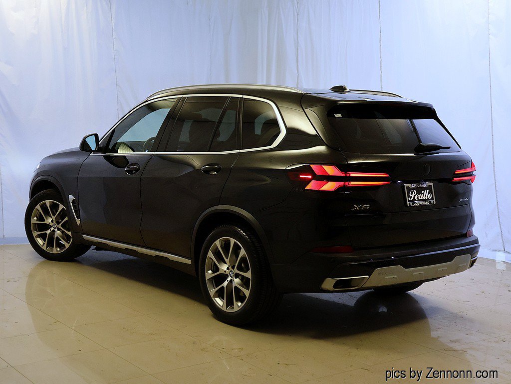 Used 2024 BMW X5 xDrive40i w/ Premium Package AWD/4WD image 9