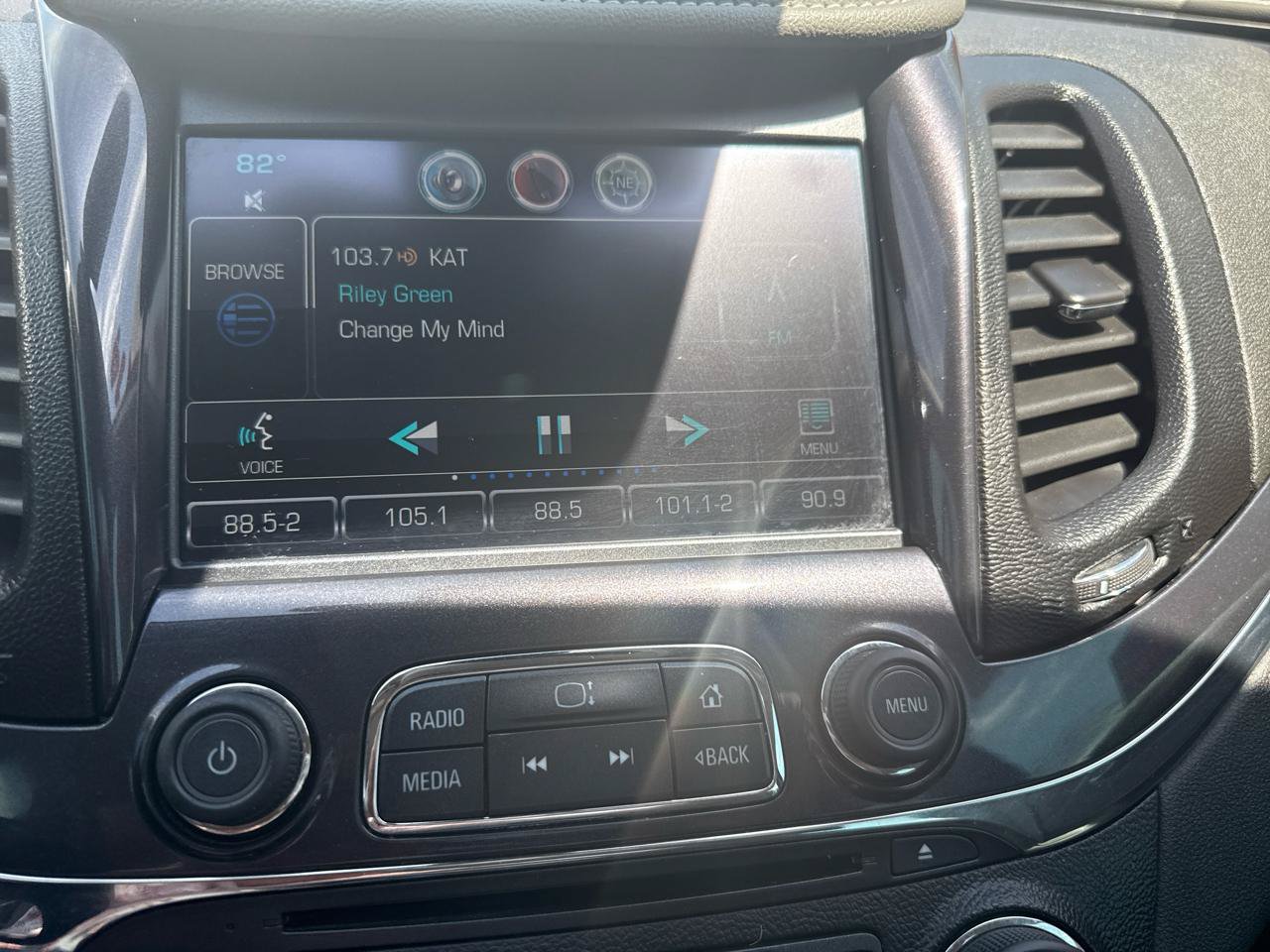 Used 2014 Chevrolet Impala LTZ FWD image 12