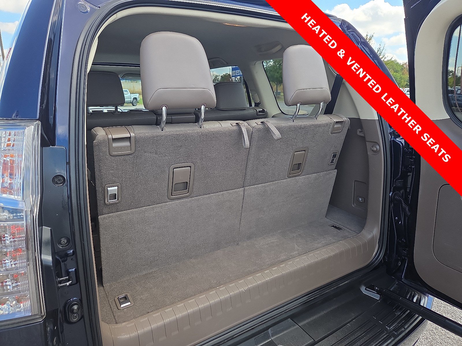 Used 2017 Lexus GX 460 w/ Navigation Package AWD/4WD image 9